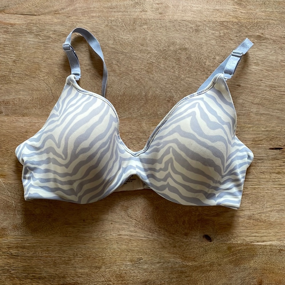 Hanes T-Shirt Bra